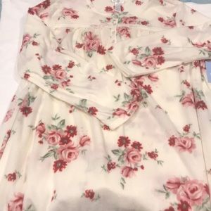 Women’s sleepwear by Adonna.